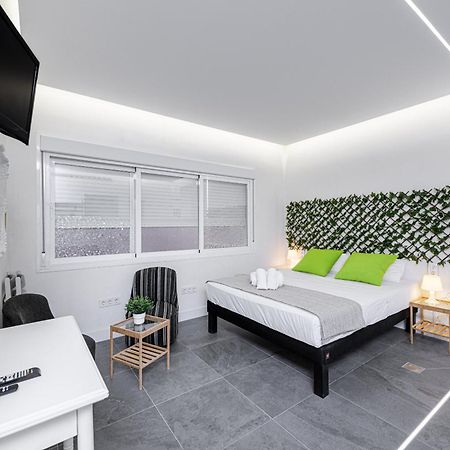 Fabuloso Calle Alamos Suit Apartamento De 2 Habitaciones Malaga Luaran gambar